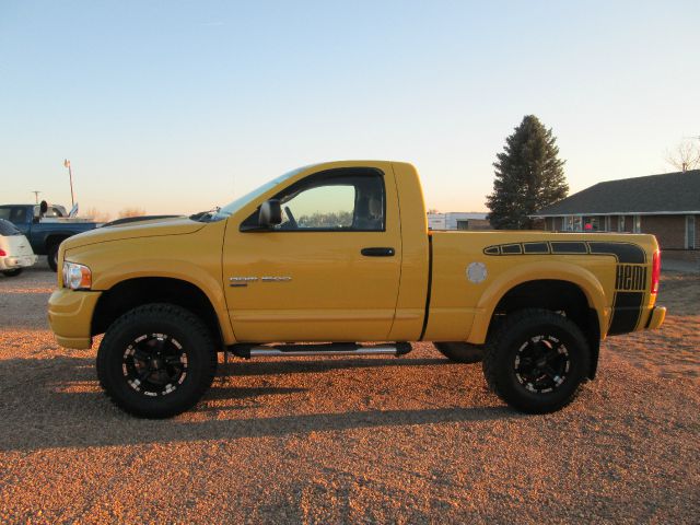 2005 Dodge Ram 1500 Fleetside EXT CAB 4X4