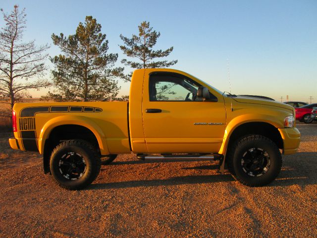 2005 Dodge Ram 1500 Fleetside EXT CAB 4X4