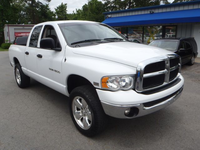 2005 Dodge Ram 1500 4dr 114 WB XLT 4WD