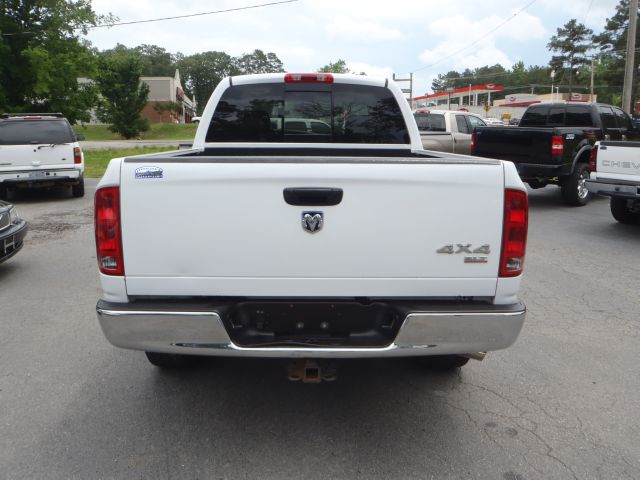 2005 Dodge Ram 1500 4dr 114 WB XLT 4WD