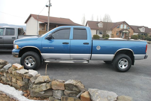 2005 Dodge Ram 1500 4dr 4WD EXT LS 4x4 SUV