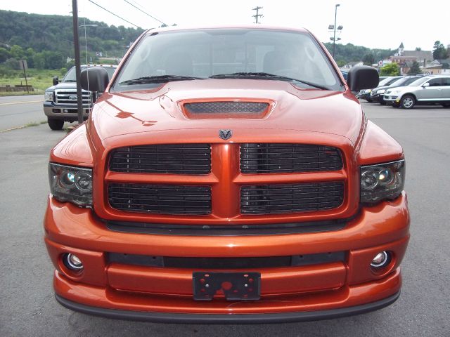 2005 Dodge Ram 1500 Fleetside EXT CAB 4X4