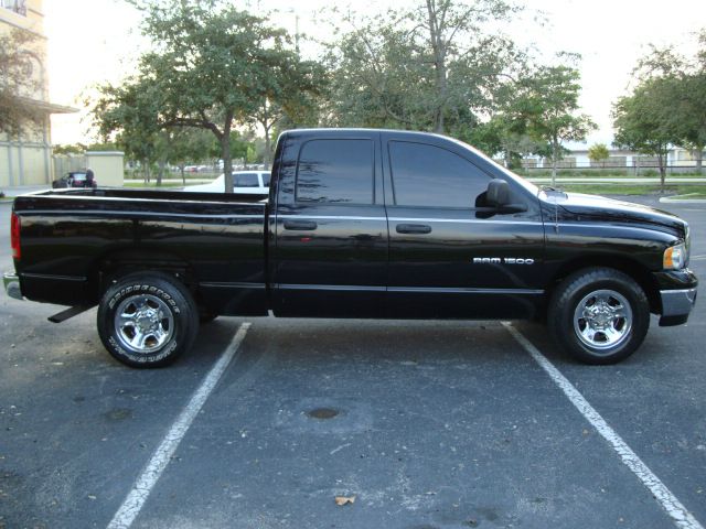 2005 Dodge Ram 1500 LS ES