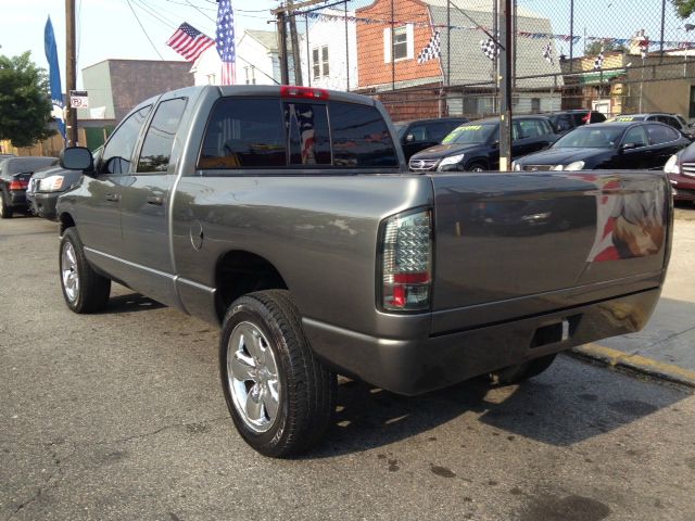 2005 Dodge Ram 1500 4dr 4WD EXT LS 4x4 SUV