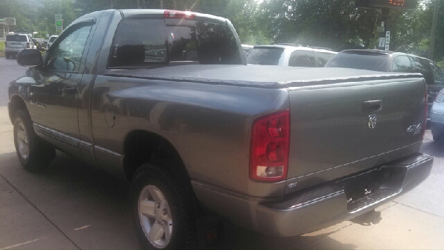 2005 Dodge Ram 1500 Fleetside EXT CAB 4X4