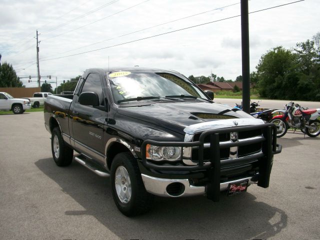 2005 Dodge Ram 1500 Fleetside EXT CAB 4X4