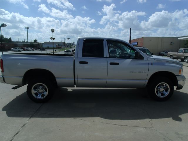 2005 Dodge Ram 1500 4dr 4WD EXT LS 4x4 SUV