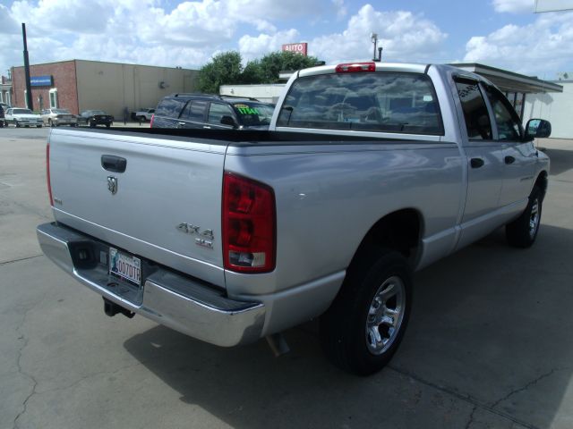 2005 Dodge Ram 1500 4dr 4WD EXT LS 4x4 SUV