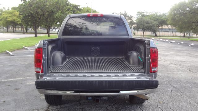 2006 Dodge Ram 1500 4dr LX 4WD Auto