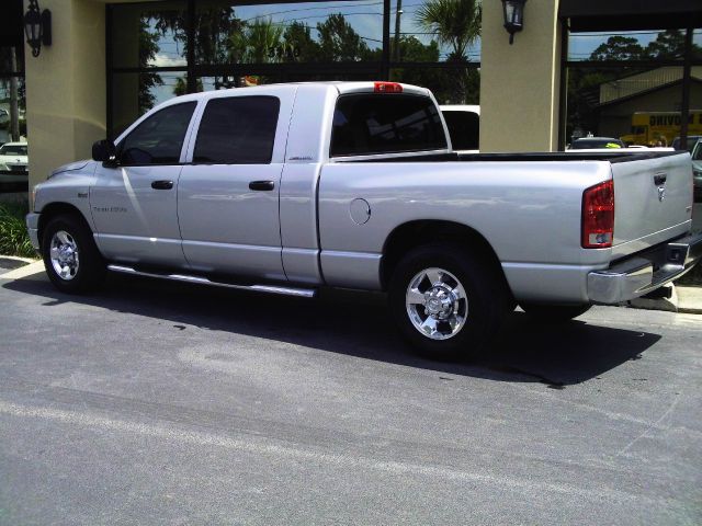 2006 Dodge Ram 1500 2WD Regular Cab 6.3 Ft Box ST