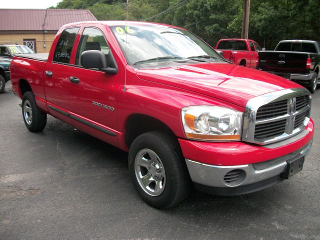 2006 Dodge Ram 1500 4dr LX 4WD Auto