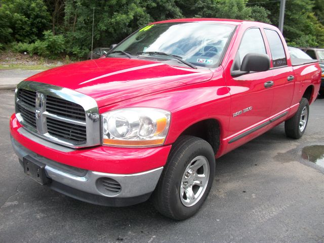 2006 Dodge Ram 1500 4dr LX 4WD Auto