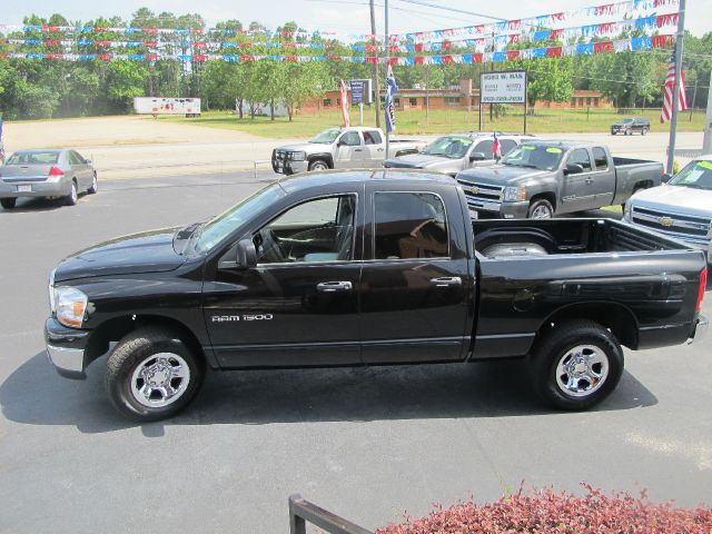 2006 Dodge Ram 1500 4dr LX 4WD Auto