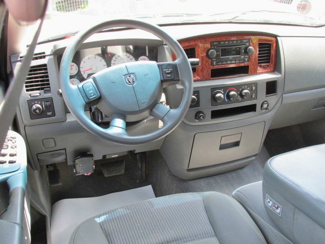 2006 Dodge Ram 1500 4dr H4 AT I