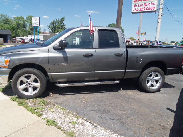 2006 Dodge Ram 1500 4d Wagon AWD