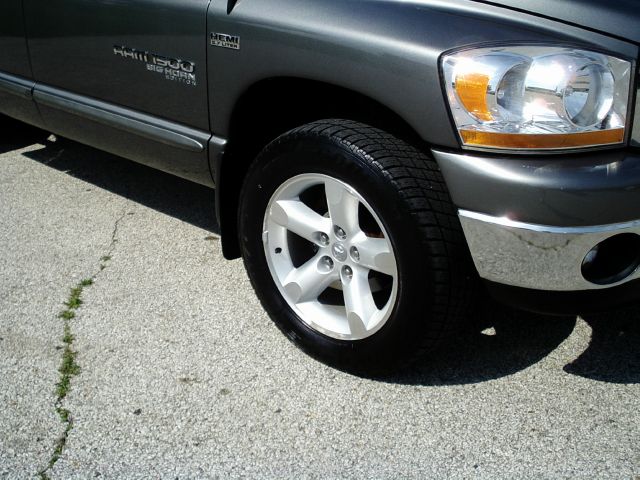 2006 Dodge Ram 1500 Collection Rogue