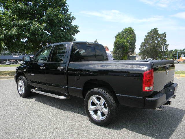 2006 Dodge Ram 1500 4d Wagon AWD