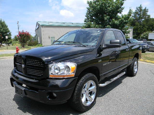 2006 Dodge Ram 1500 4d Wagon AWD