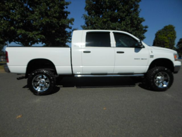 2006 Dodge Ram 1500 Ml350 With Navigation