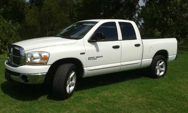 2006 Dodge Ram 1500 LS ES