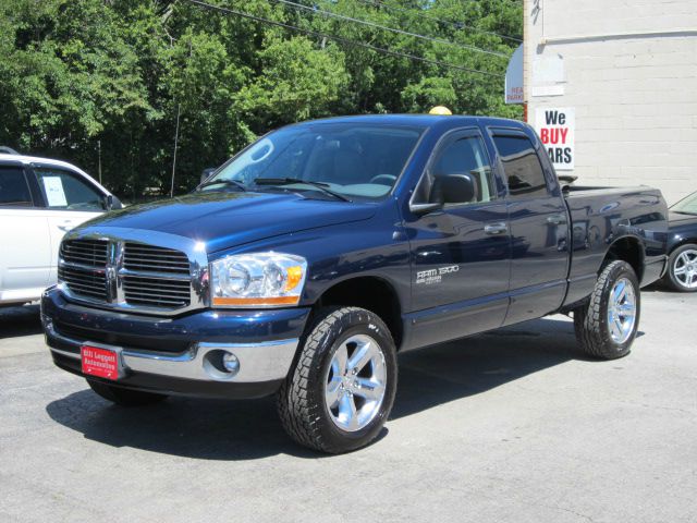 2006 Dodge Ram 1500 Sport 77pass