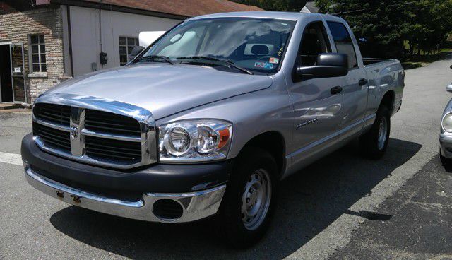 2007 Dodge Ram 1500 4dr LX 4WD Auto