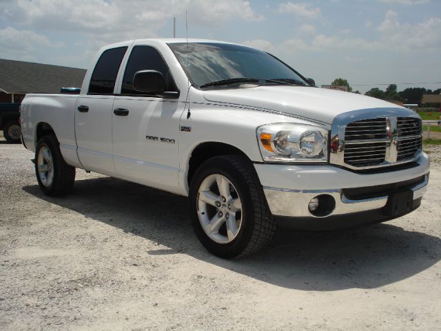 2007 Dodge Ram 1500 4d Wagon AWD