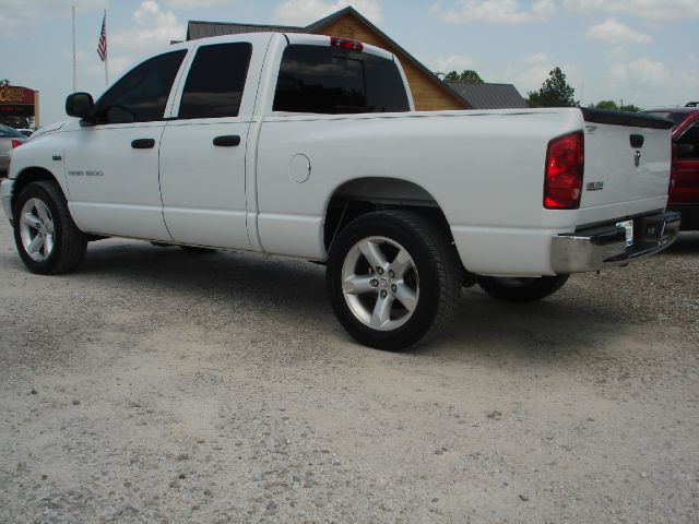 2007 Dodge Ram 1500 4d Wagon AWD