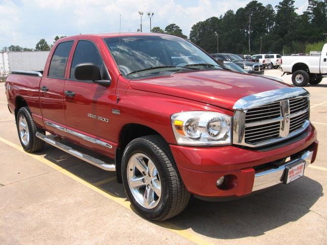 2007 Dodge Ram 1500 2WD Crew Cab 143.5