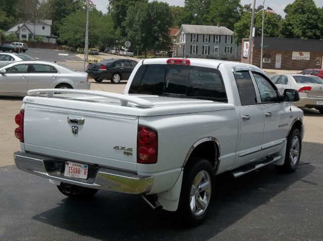 2007 Dodge Ram 1500 4d Wagon AWD