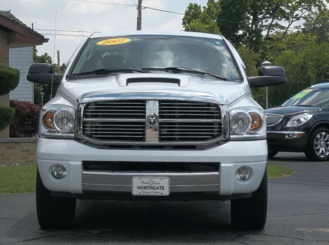 2007 Dodge Ram 1500 4d Wagon AWD