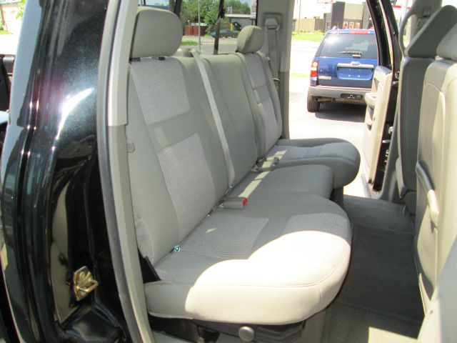 2007 Dodge Ram 1500 XLT 4X4 W/third Row Seating