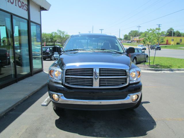 2007 Dodge Ram 1500 XLT 4X4 W/third Row Seating