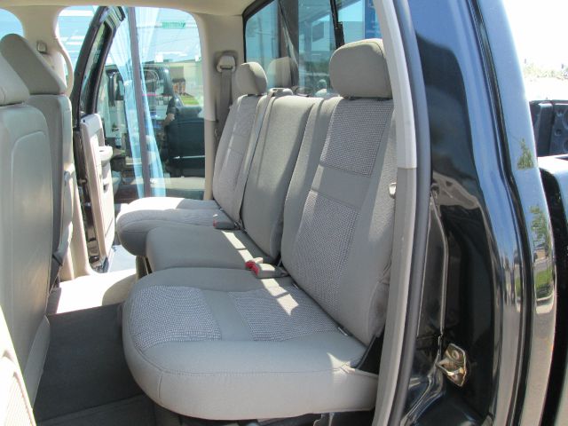 2007 Dodge Ram 1500 XLT 4X4 W/third Row Seating