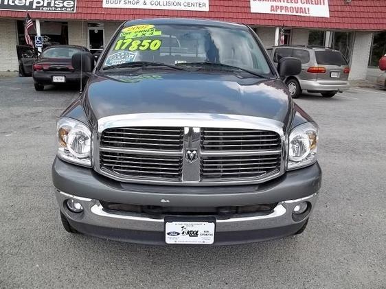 2007 Dodge Ram 1500 4d Wagon AWD