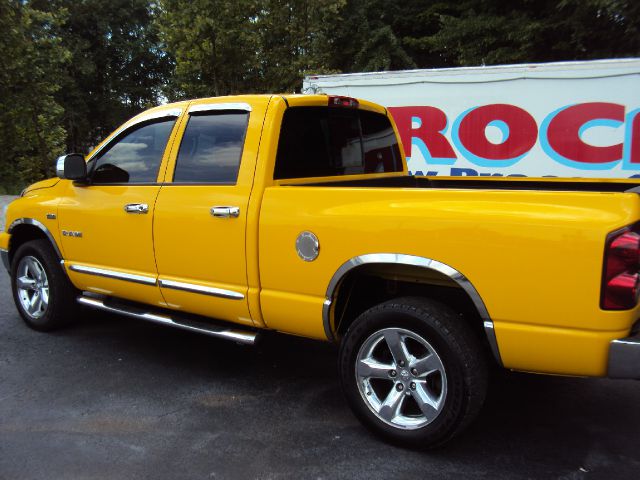 2008 Dodge Ram 1500 4d Wagon AWD