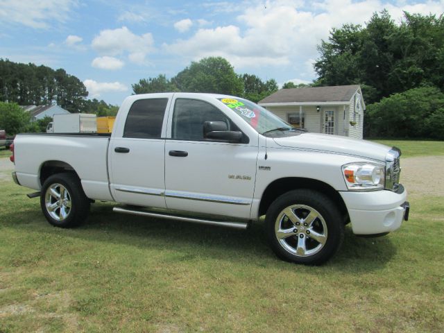 2008 Dodge Ram 1500 4d Wagon AWD