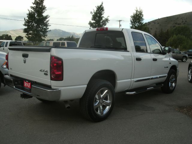 2008 Dodge Ram 1500 4d Wagon AWD