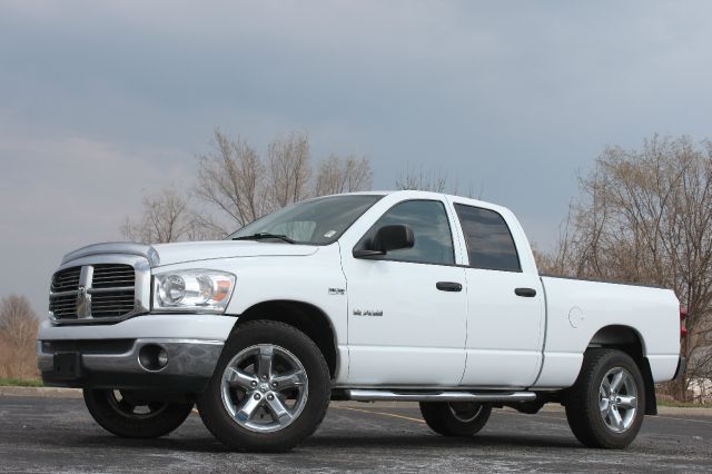 2008 Dodge Ram 1500 4d Wagon AWD