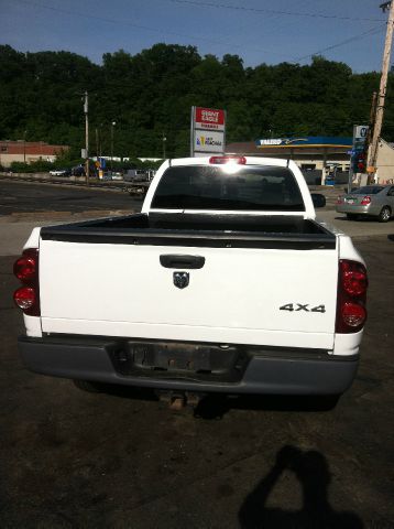 2008 Dodge Ram 1500 EX W/ Leather And DVD