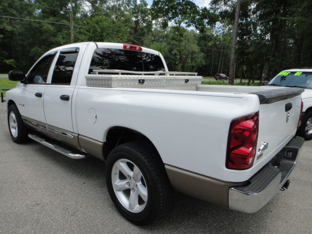 2008 Dodge Ram 1500 4dr LX 4WD Auto