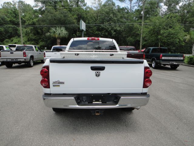 2008 Dodge Ram 1500 4dr LX 4WD Auto