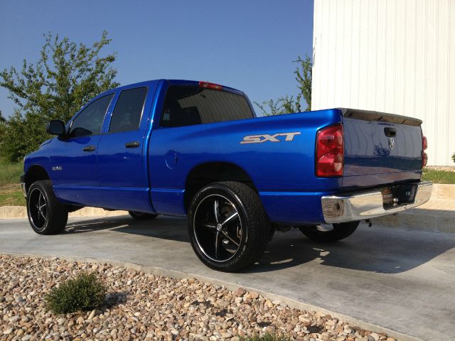 2008 Dodge Ram 1500 4dr LX 4WD Auto