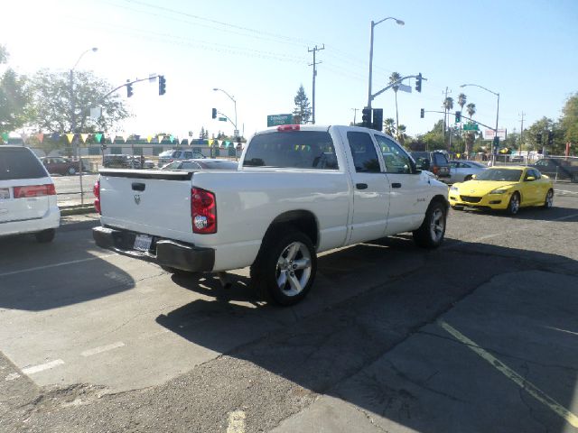 2008 Dodge Ram 1500 4dr LX 4WD Auto