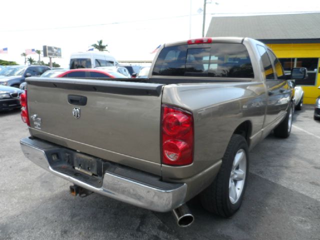 2008 Dodge Ram 1500 4dr LX 4WD Auto