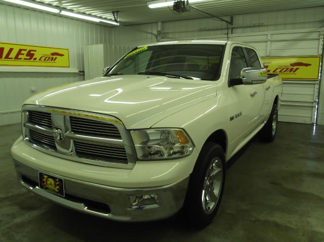 2009 Dodge Ram 1500 2WD Crew Cab 143.5