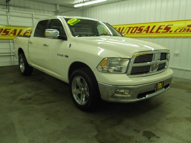 2009 Dodge Ram 1500 2WD Crew Cab 143.5