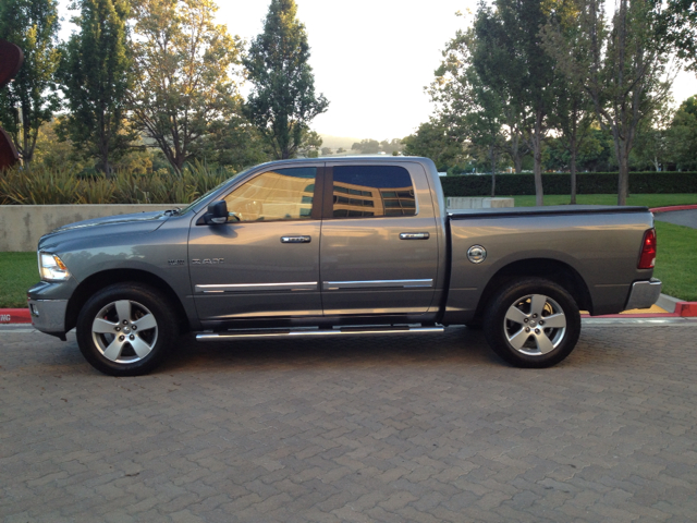 2009 Dodge Ram 1500 SLE Sierra 2WD