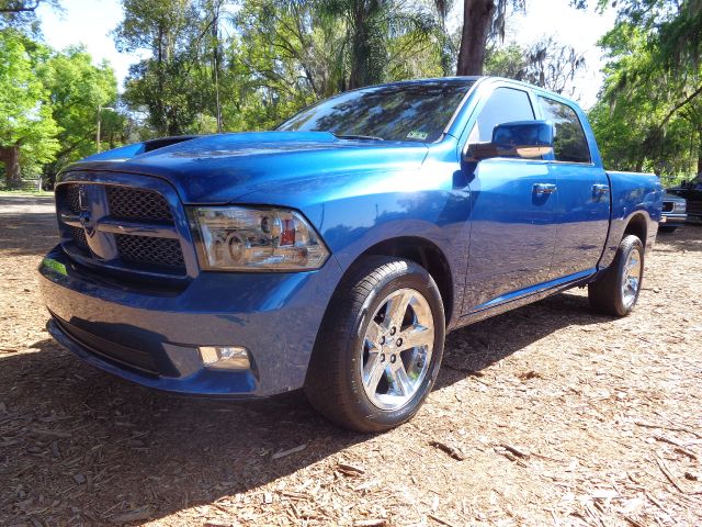 2009 Dodge Ram 1500 2WD Crew Cab 143.5