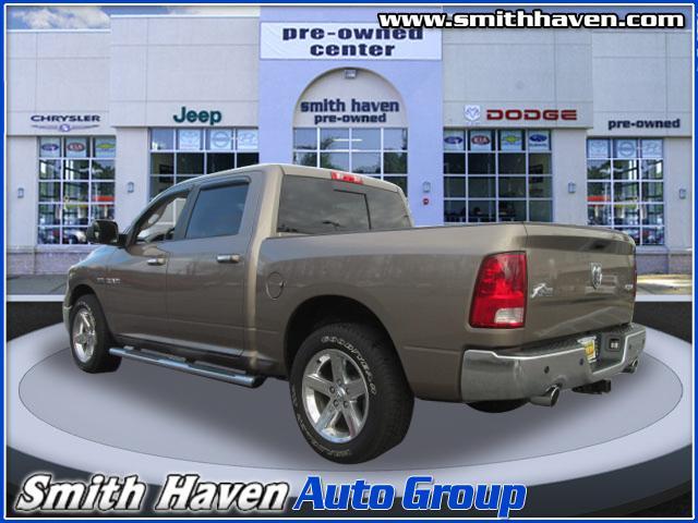 2010 Dodge Ram 1500 Luxury Packagenavigation